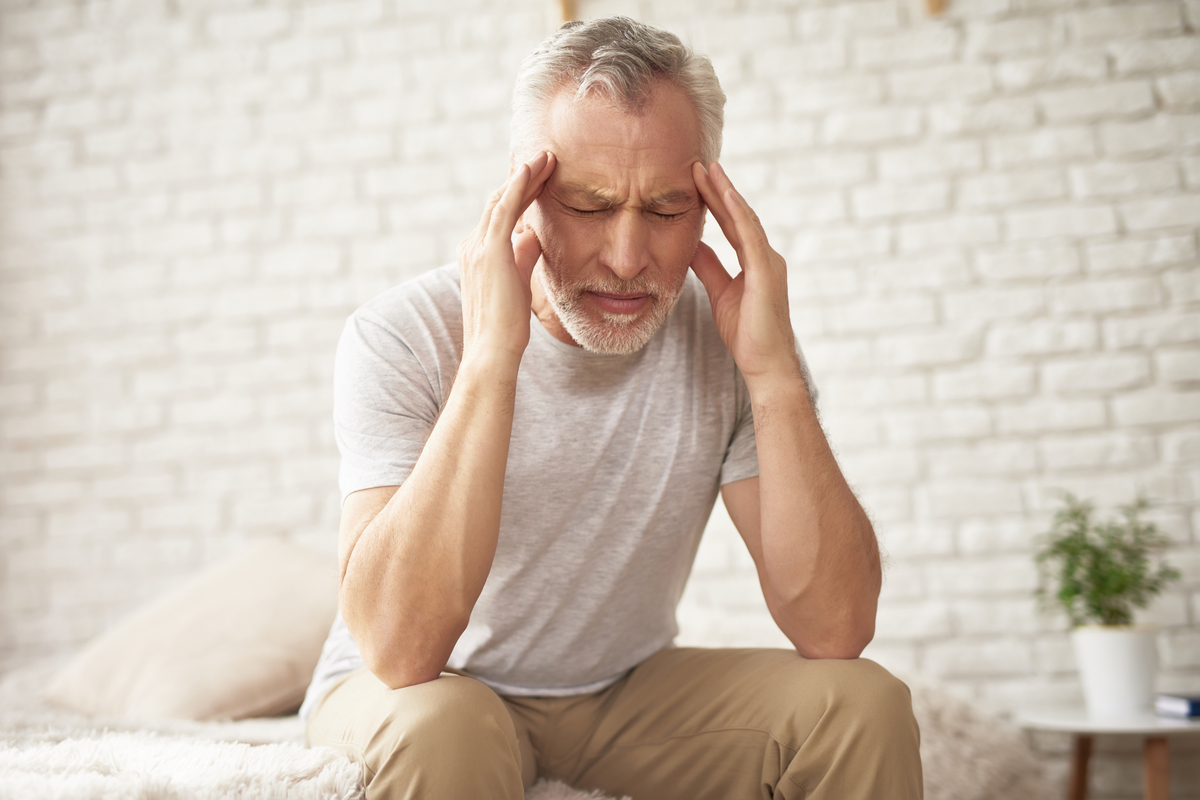 Alzheimer’s: Symptoms, Diagnosis & Management